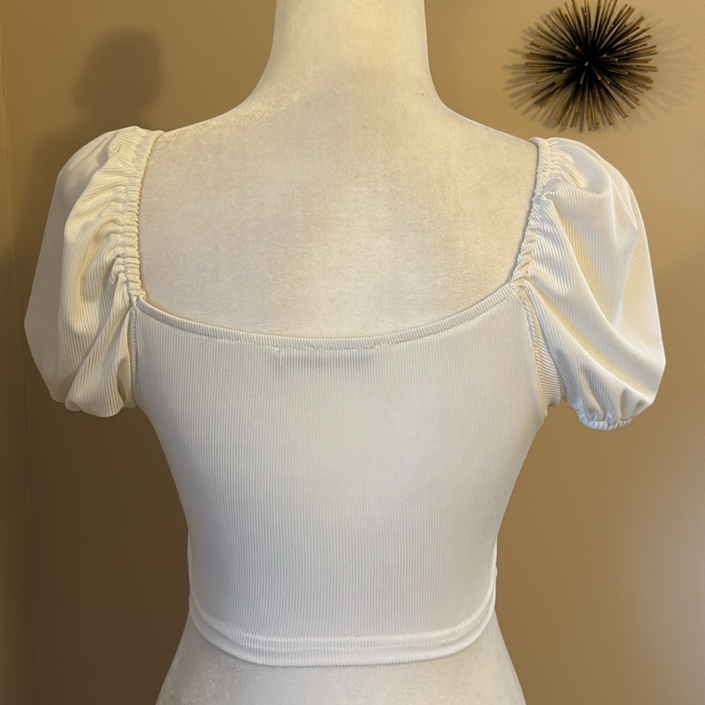 NIB Tie Front Crop Top - Picture 10 of 10
